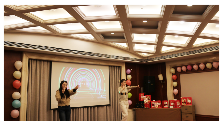 勇毅進(jìn)取，順風(fēng)飛揚(yáng) | 2023年 藍(lán)鵬測(cè)控年會(huì)  開場(chǎng)舞 黑桃A